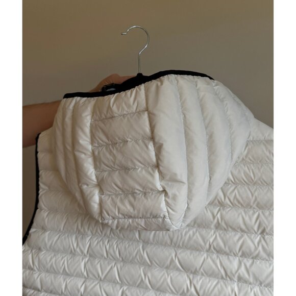 Moose Knuckles | White Puffer Vest - Picture 10 of 11